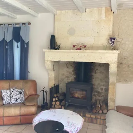 Familial Avec Piscine, Jardin Clos, Equipements Bebe, Animaux Acceptes, - Fr-1-653-61 Holiday home Chadurie