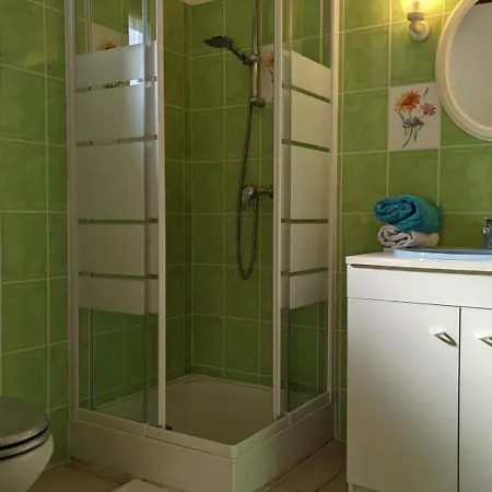 Familial Avec Piscine, Jardin Clos, Equipements Bebe, Animaux Acceptes, - Fr-1-653-61 Holiday home Chadurie