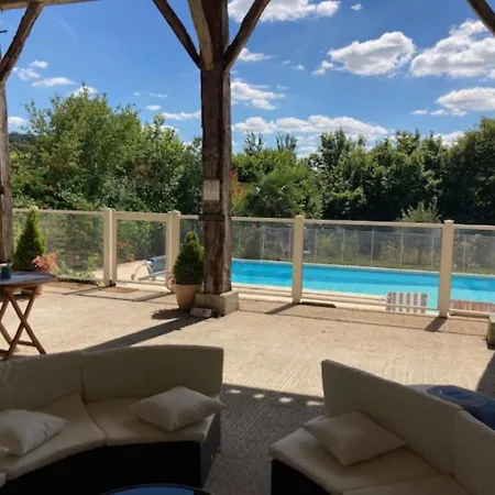 Familial Avec Piscine, Jardin Clos, Equipements Bebe, Animaux Acceptes, - Fr-1-653-61 *